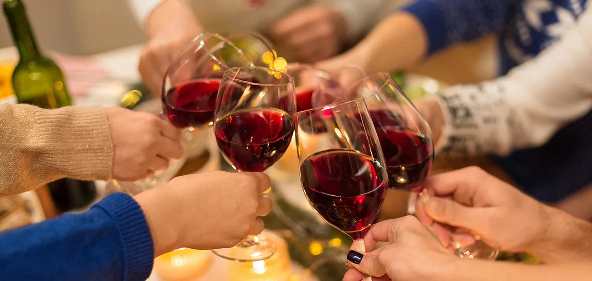 Ganbei (Bottoms up) - Chinese Drinking Culture