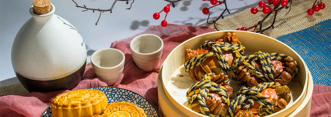 What do Mid-Autumn Festival People Eat?