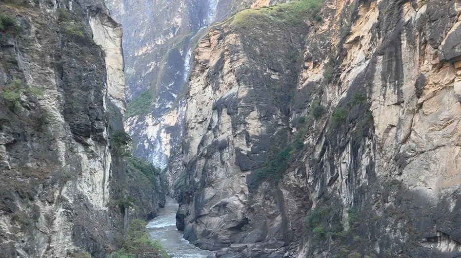 Tiger Leaping Gorge hiking