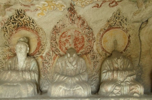 The statue of Sanqing