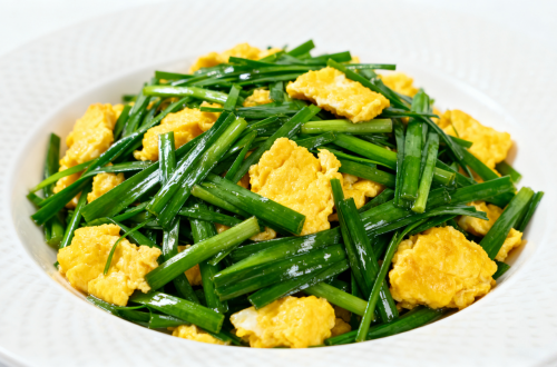 Stir-Fried Shacong with Eggs